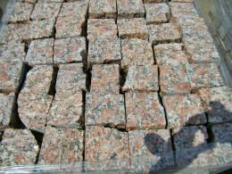 Брусчатка 100x100 из Западно-Султаевского гранита , фото Купить Брусчатка 100x100 из Западно-Султаевского гранита в Златоусте